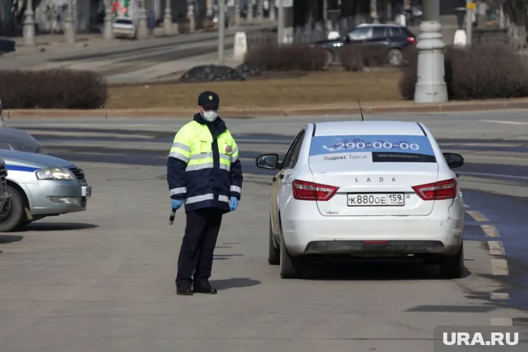 Пермяки могут подвозить до работы своих родственников, у которых есть разрешение на перемещение в период пандемии