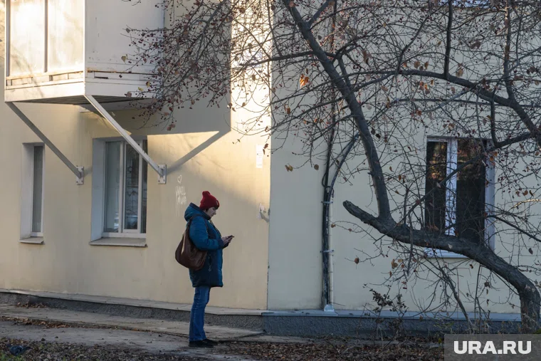 Женщина во время пропажи была в синей куртке