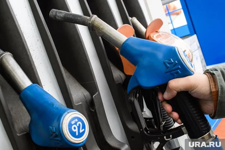 В 2023 году рост цен на бензин не будет сверхбыстрым, заявил Виктор Костюков