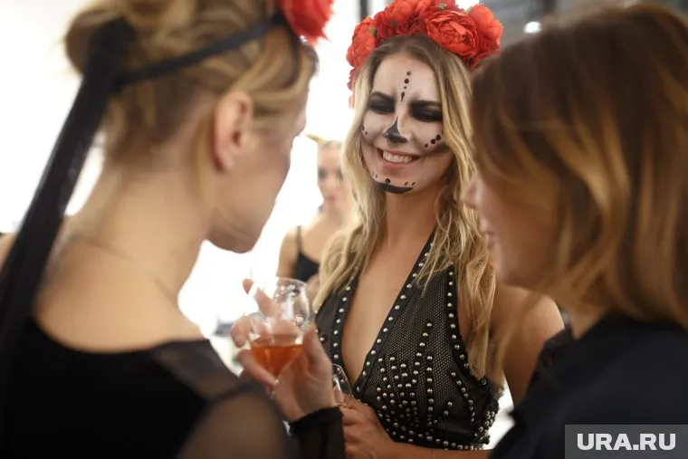 Хэллоуин не имеет никого отношения к христианской вере, считает Дмитрий Певцов