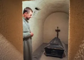 Священник в Херсоне: Россию и Украину объединит одна реликвия