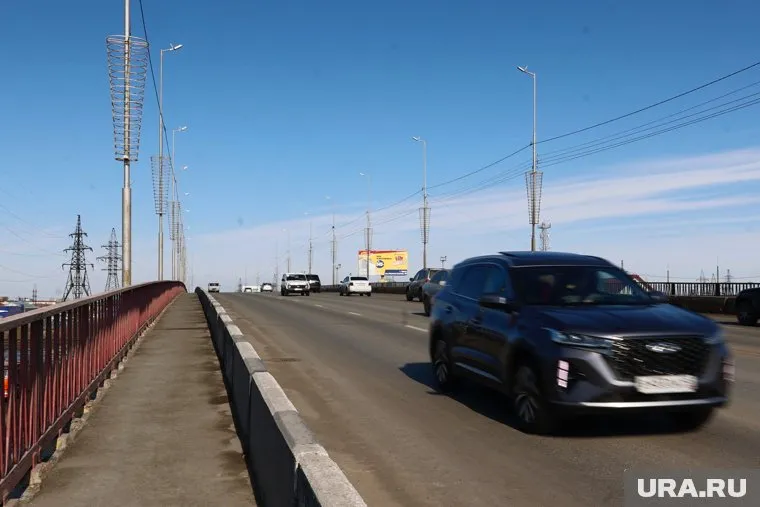 Из-за ремонта на Некрасовском мосту могут быть пробки (архивное фото)