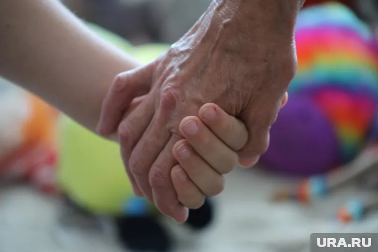 Родителей-одиночек, воспитывающих детей до 14 лет, хотят освободить от сверхурочной работы