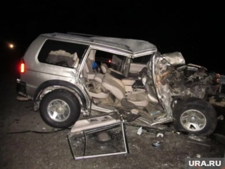 Полицейский получил травмы в страшной аварии, а вот его пассажир погиб