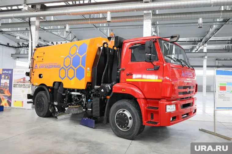 Стартовало производство разработанной в Челябинске коммунальной машины