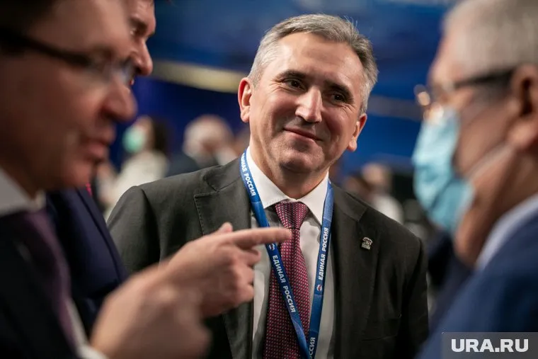 Пиарщики Моора нашли подход к ядерной аудитории, важной для его переизбрания в «тюменской матрешке»