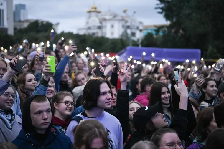 Концерт группы Градусы у ККТ Космос. Екатеринбург