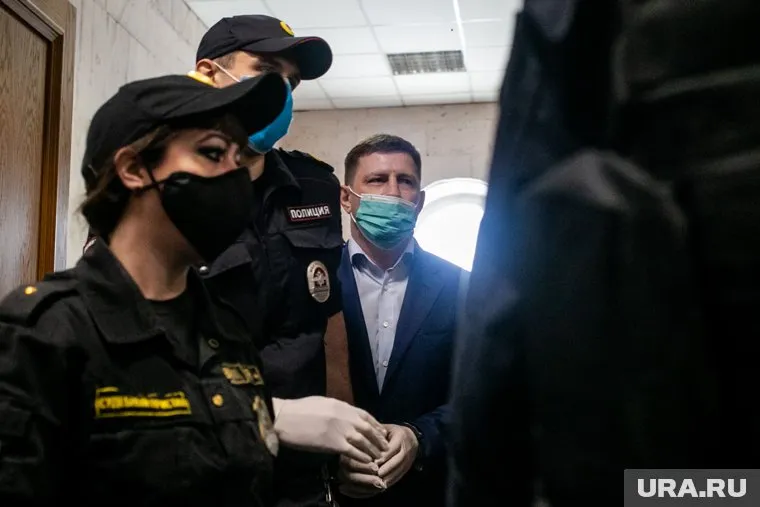 Часть хабаровчан по-прежнему требует вернуть бывшего губернатора