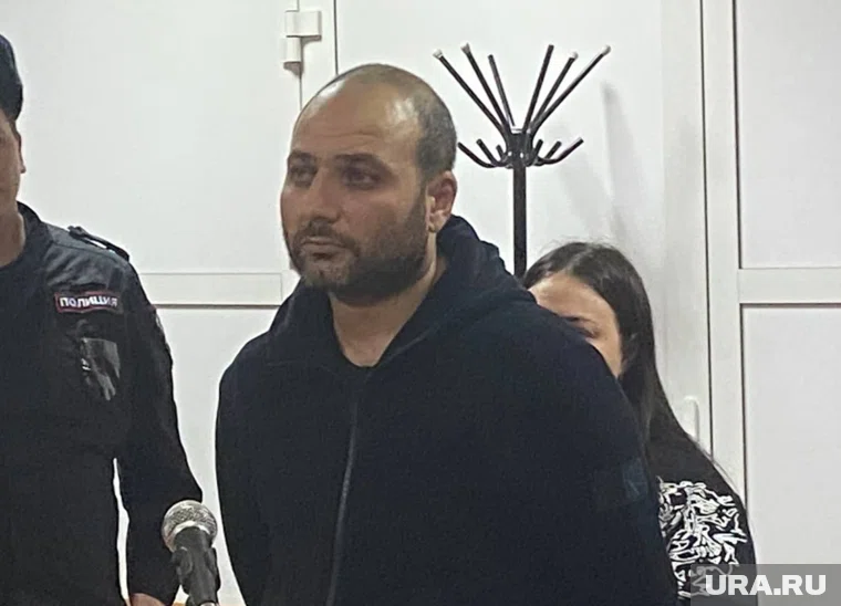 Мужчину выпустили из зала суда