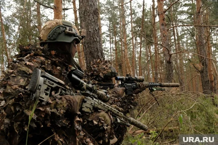 Российские военные наступают в районе села Щербаки, заявил Владимир Рогов
