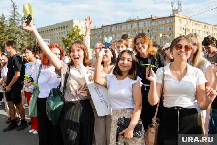 Для жителей ЯНАО подготовили масштабные мероприятия на День молодежи