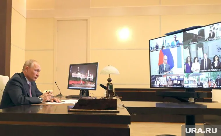 Владимир Путин указал на важную роль Общественной палаты в обеспечении порядка на голосовании