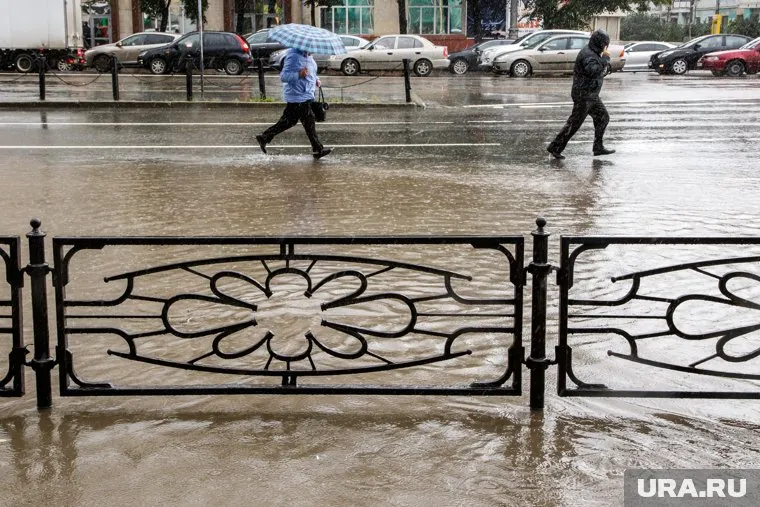 Екатеринбург и Пермь оказались затопленными после ливня