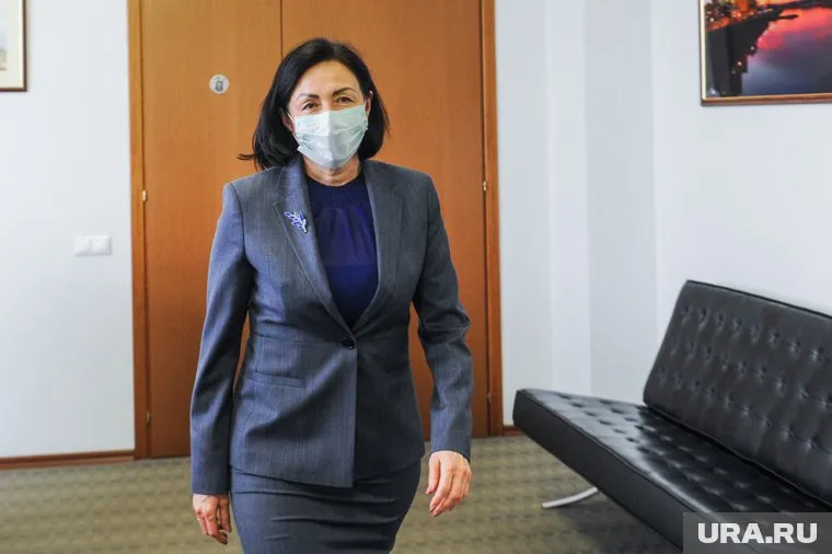 Наталья Котова дала шанс двум главам