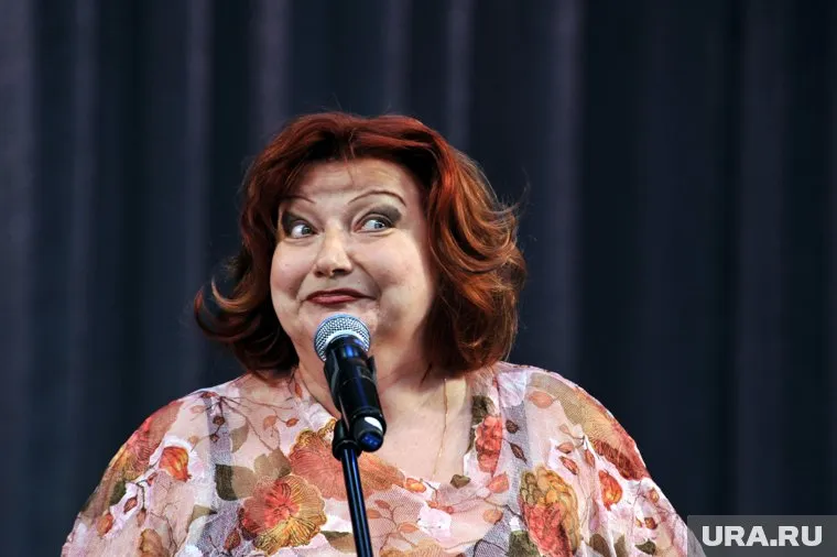 Елена Степаненко планирует разделить имущество через суд после 30 лет совместной жизни