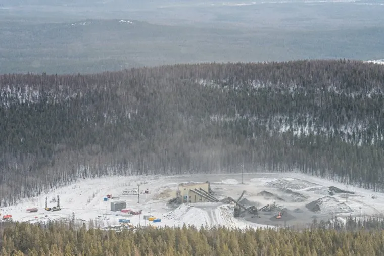 Объекты комбината "Святогор" в районе Шемурского хребта. Свердловская область