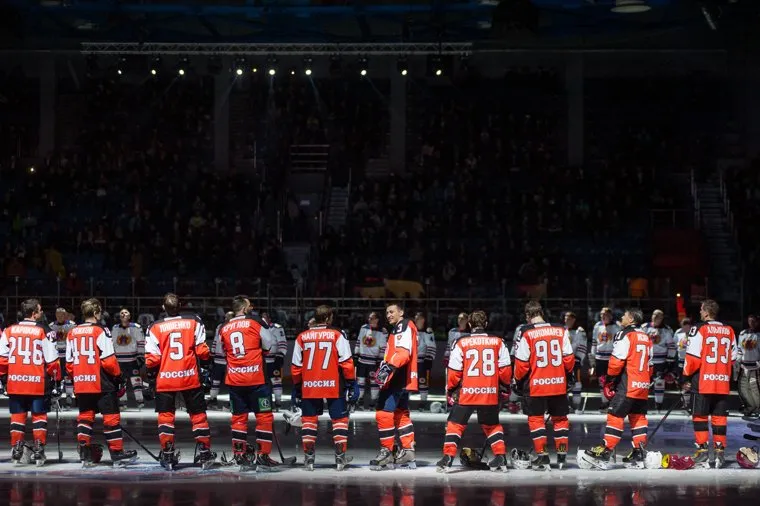 IV благотворительный хоккейный "Матч звезд" в КРК "Уралец". Екатеринбург