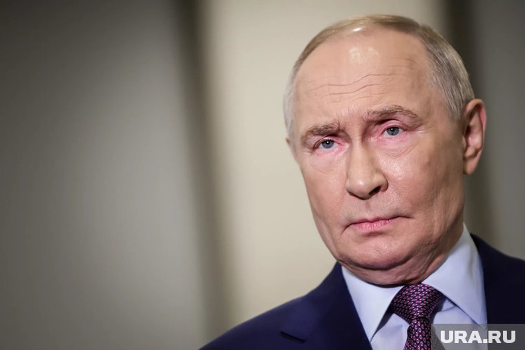 Путин выразил соболезнования Си Цзиньпину после пожара в Гонконге