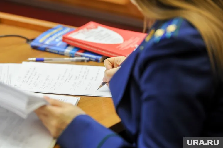 Экс-начальник техотдела УКС Роман Попов предстанет перед судом