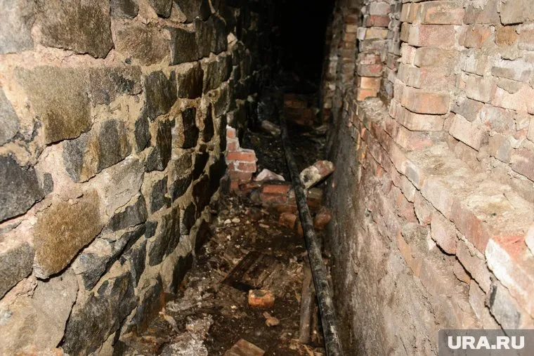 Местные жители помогут установить точную информацию по пыточным в Авдеевке, рассказал Родион Мирошник