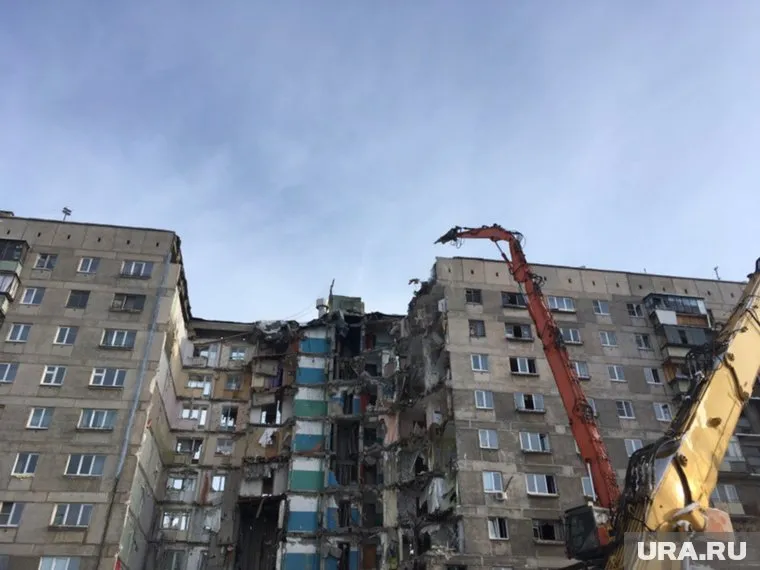 Обломки ракеты повредили жилой дом (архивное фото)