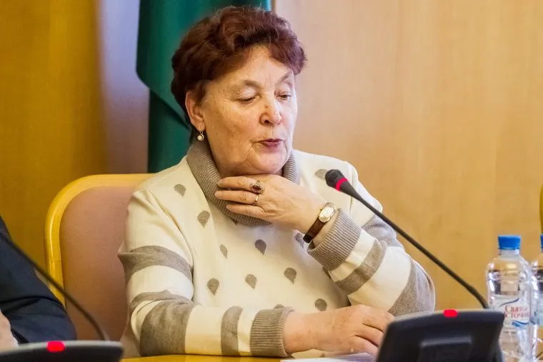 Фракция КПРФ в областной Думе. Тюмень, казанцева тамара