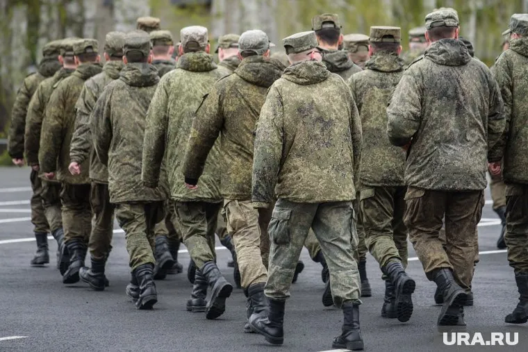 Парень вернулся в числе прочих 115 солдат — живой и невредимый (архивное фото)