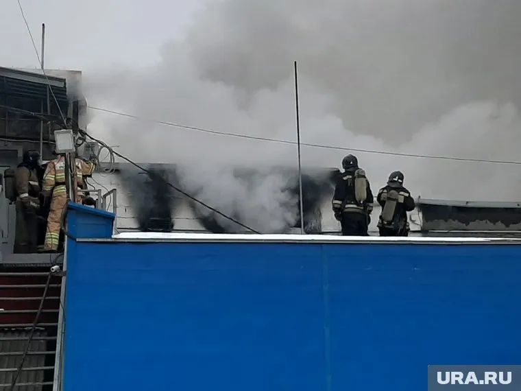 Пожарные и спасатели продолжают ликвидировать последствия ЧП