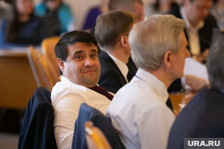 Председатель регионального отделения партии «Справедливая Россия» Владимир Пискайкин не доволен работой тюменского омбудсмена