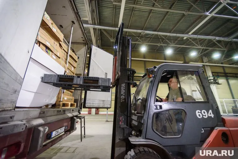 Самыми востребованными типами складской техники стали вилочные погрузчики, фронтальные и мини-погрузчики