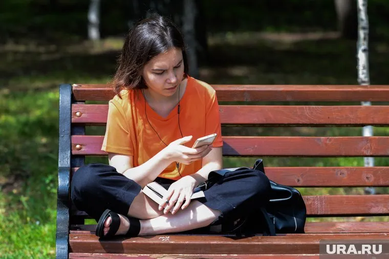 В ближайшие годы средняя цена тарифа для пользователей смарфтонов достигнет 1000 рублей