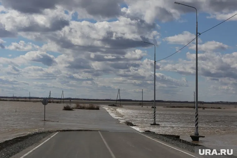 Трасса Тюмень — Омск может не выдержать напора воды