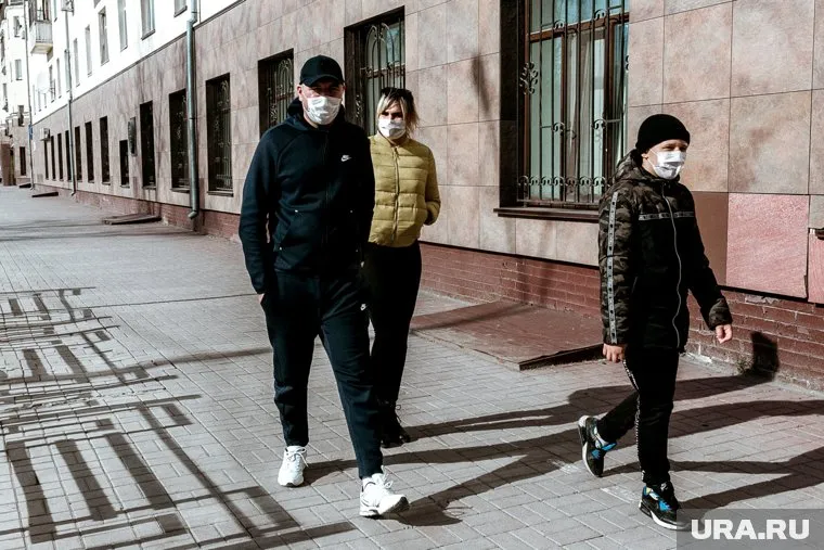 Тюменцев призывают придерживаться строгой самоизоляции