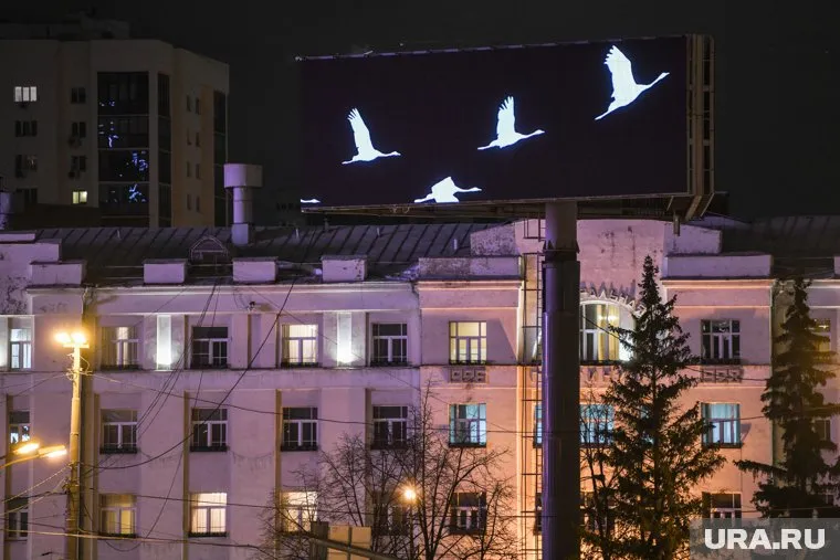 Дети сделали две тысячи белых журавлей в честь памяти жертв в «Крокусе»