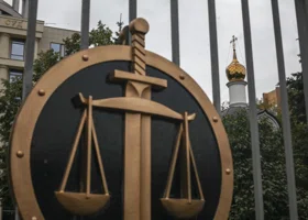 В горсуде Москвы рассмотрят жалобу на арест экс-главы курганского УФССП Уваровой