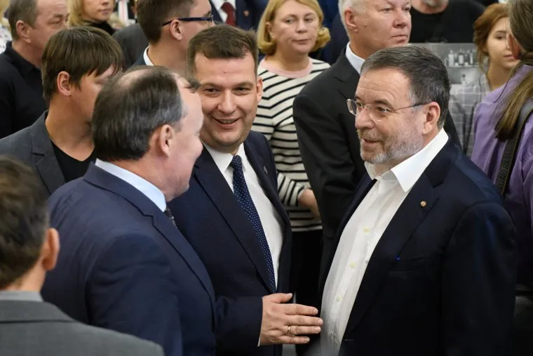 Презентация книги "Ловцы банд" издательского дома "Коммерсантъ". Екатеринбург