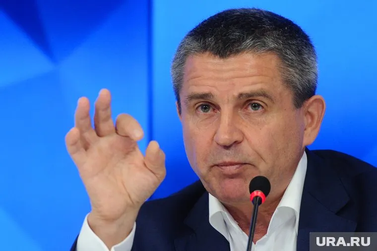 Владимир Маркин боролся с пневмонией