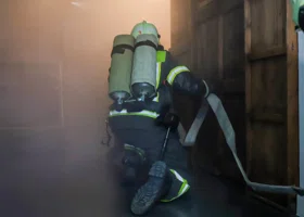 В Тюменской области ночью произошел крупный пожар в частном доме