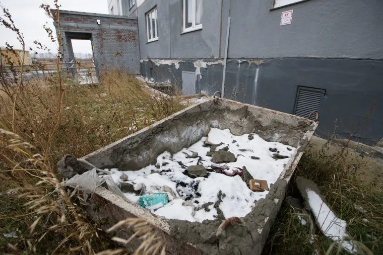 Обманутые дольщики строительной компании "Речелстрой". г. Курган, цемент, долгострой