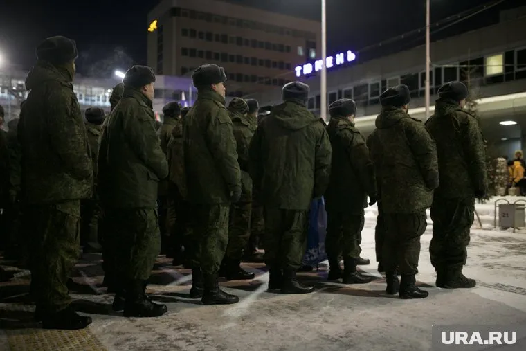 Еще три группы бойцов продолжают спецподготовку