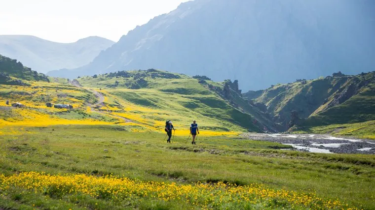 Кавказские горы в окрестностях Эльбруса