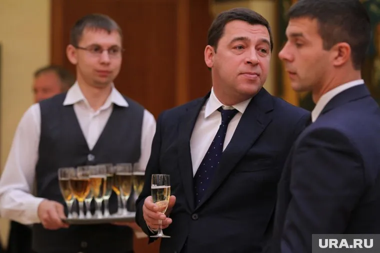 Корпоративы отменят из-за высокого уровня распространения инфекции