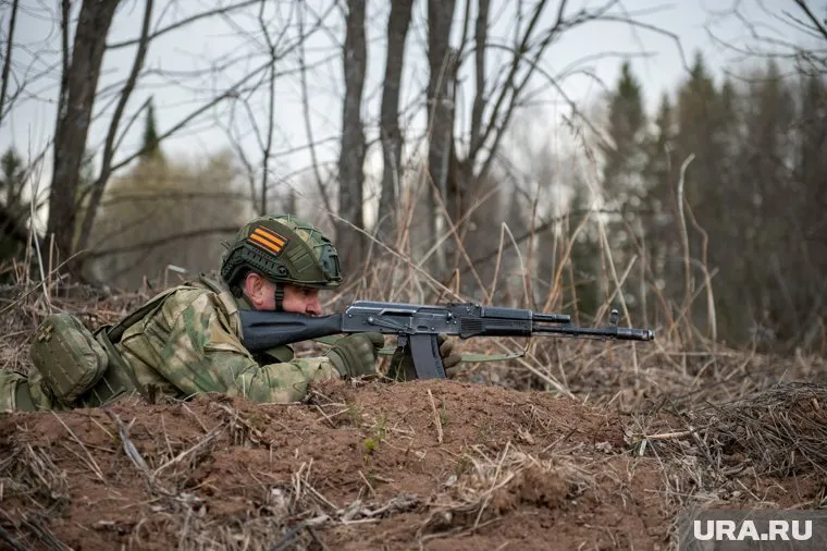 Солдаты украинского минометного подразделения практически полностью попал под артиллерийский огонь ВС РФ, уточнили военкоры «РВ»