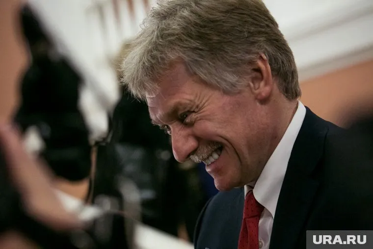 Дмитрий Песков отметил, что в вопросе QR-кодов для непривитых много нюансов