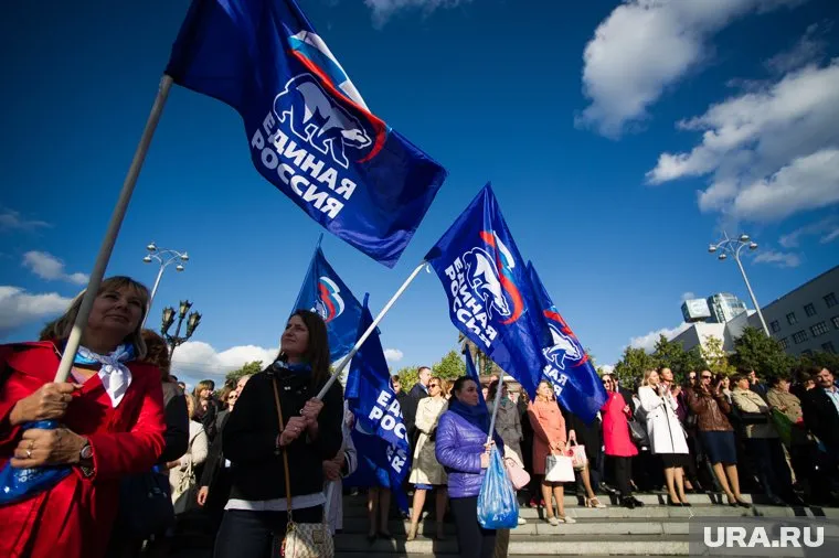 Ряды сторонников ЕР редеют из-за новых партий