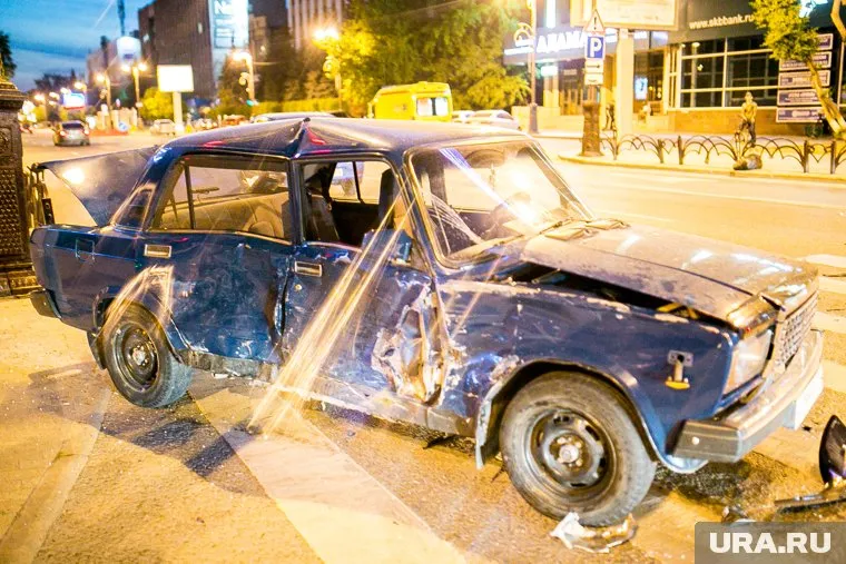 Личность виновника ДТП устанавливают автоинспекторы (архивное фото)