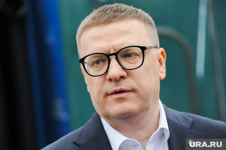 В ходе встречи Алексей Текслер заострил внимание на ключевых отраслях в регионе