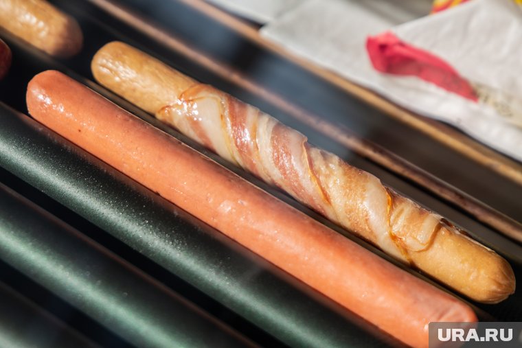 Рядом с&nbsp;монастырем в&nbsp;Далматово открыли точку заграничного фастфуда. Фото