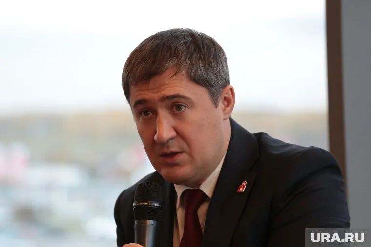 Дмитрий Махонин намерен усилить поддержку молодых медиков