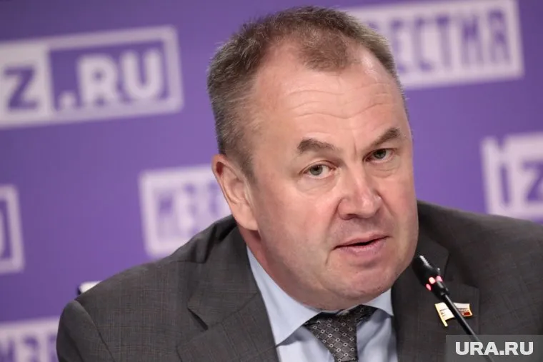 Дело вокруг URA.RU разрослось до федеральных масштабов, сказал депутат Госдумы Станислав Наумов